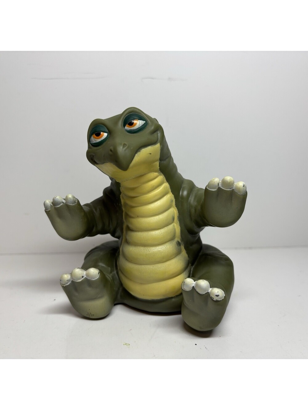 Vintage 1988 The Land Before Time Littlefoot Hand Puppet Pizza Hut Dinosaur Toy